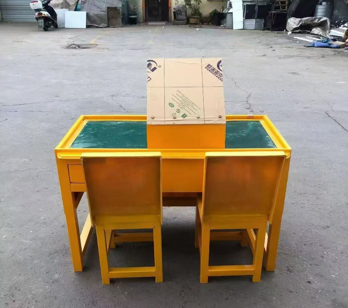 淮南防静电导通桌井下煤矿火工品发放桌：危险品流转的安全守护者